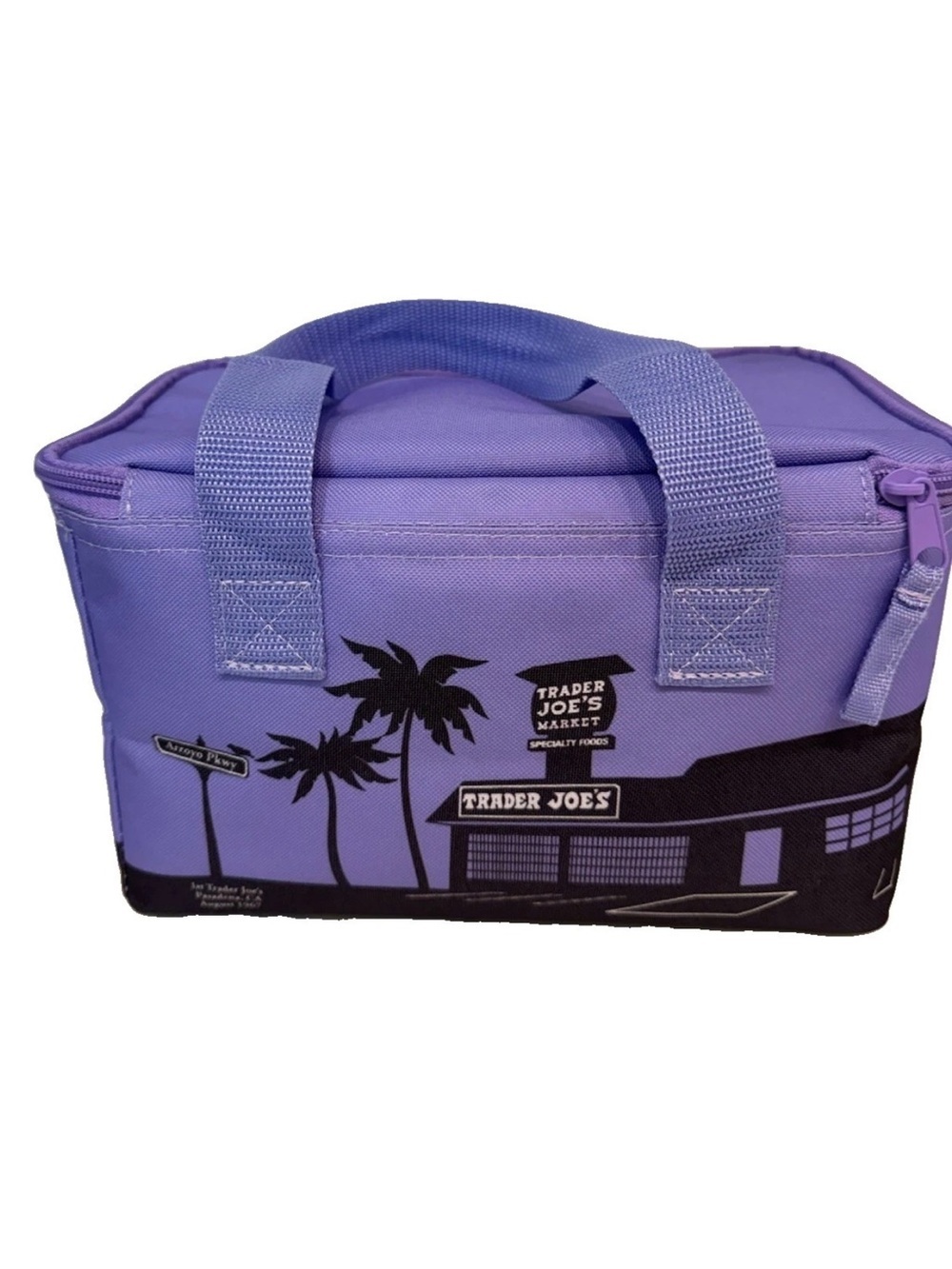 NWT, Trader Joe's Lavender Insulated Lunch Bag. 1.5 gallons - Picture 2 of 3